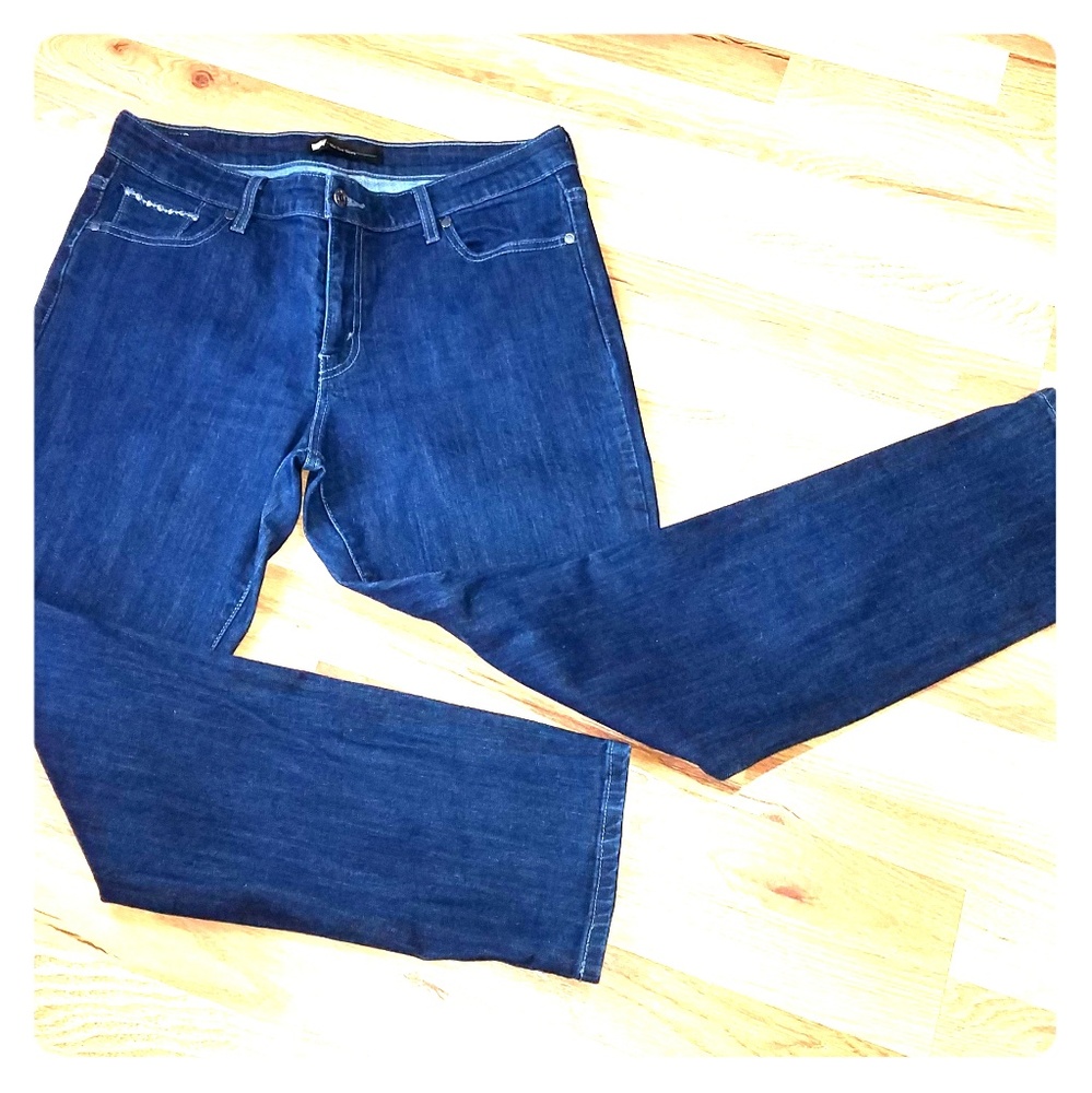 Levi's mid rise skinny jeans